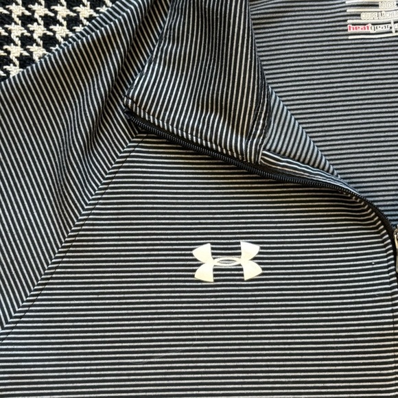 Under Armour | Quarter-Zip Pullover - Picture 5 of 10